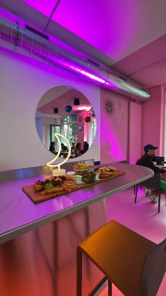 COSMIC CAFÉ